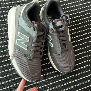 New balance sneaker